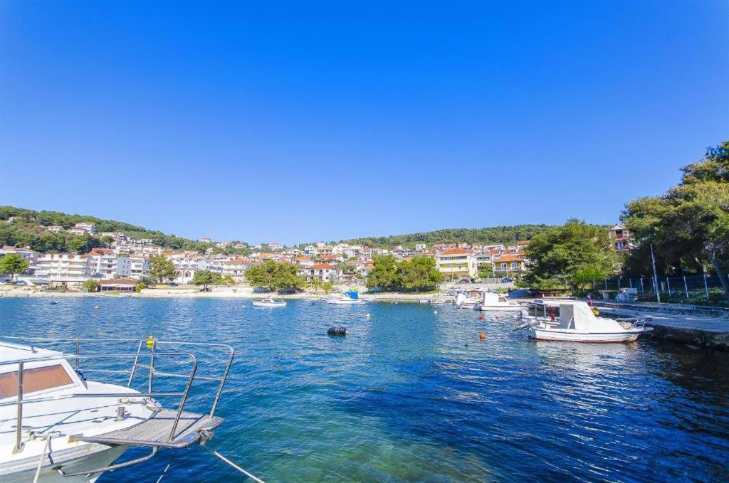 Three Bedroom Apartment With Amazing Sea View Trogir Exteriör bild