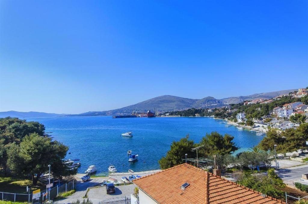 Three Bedroom Apartment With Amazing Sea View Trogir Exteriör bild